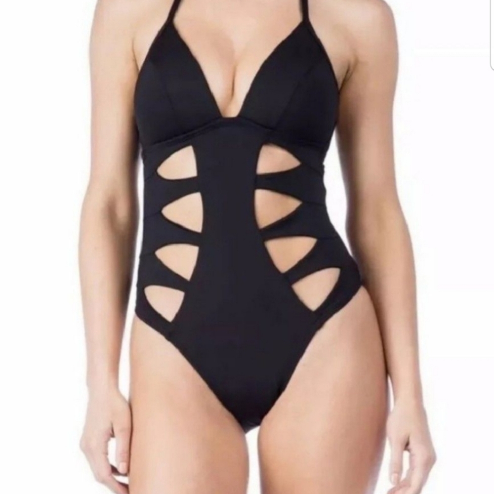 Kenneth cole xl swimsuit